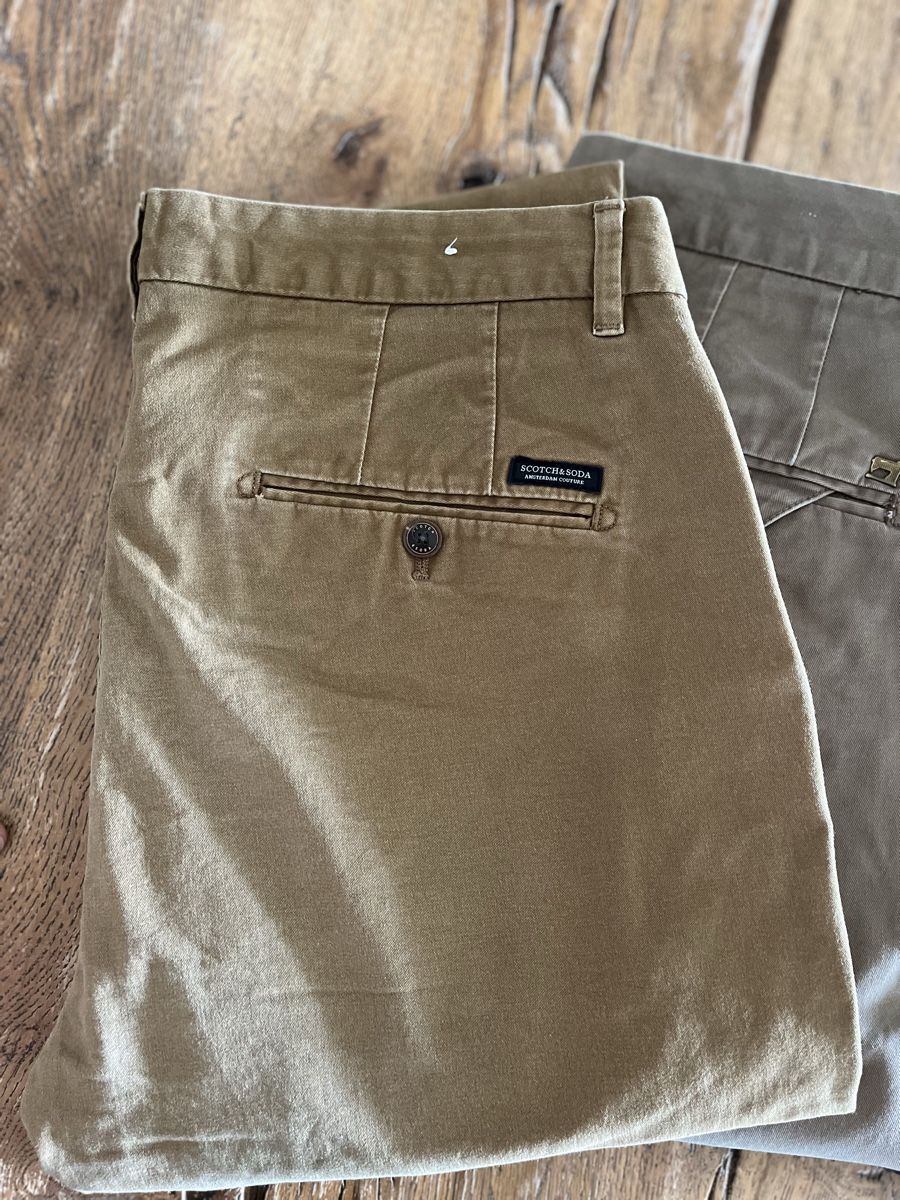 Maison Scotch Pantaloni: Scotch&Soda Chinos – Usato da Chur venduto da Mbadimeischter 1