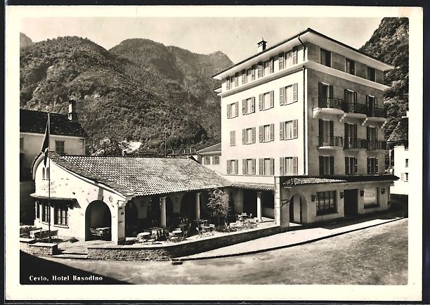 Cartoline postali: AK Cevlo /Valle Maggia, Hotel Basadino – Usato da Berlin venduto da bartko-reher