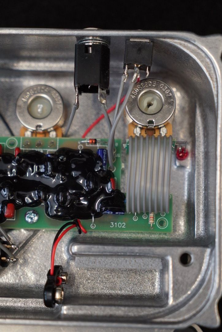 Strumenti musicali: Klon Centaur Professional Overdrive Non-Horsie Silver – Usato da Ortschwaben venduto da Musictrade 8