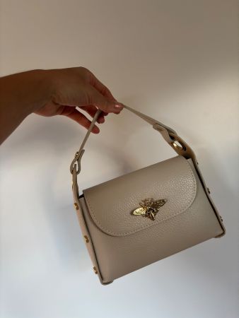 Kleine Ledertasche / Ecru