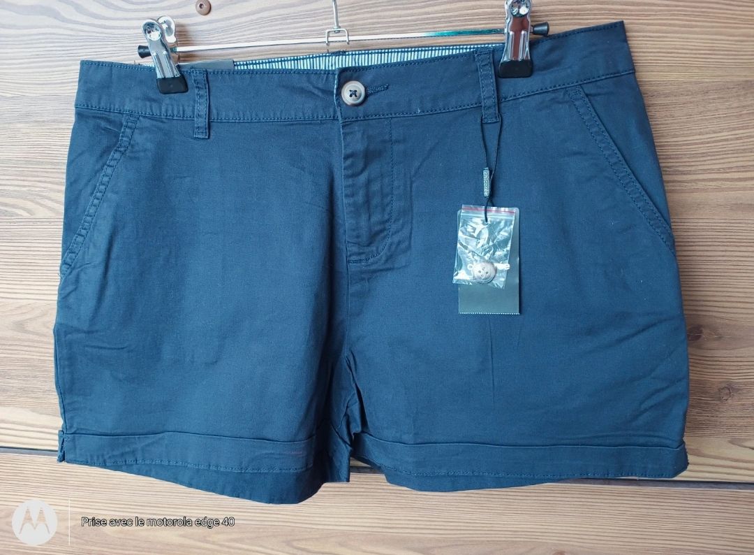 Hosen: Chicorée Short coton bleu marine 38 - Neuf – Neu und originalverpackt aus Genève von Brachiopode