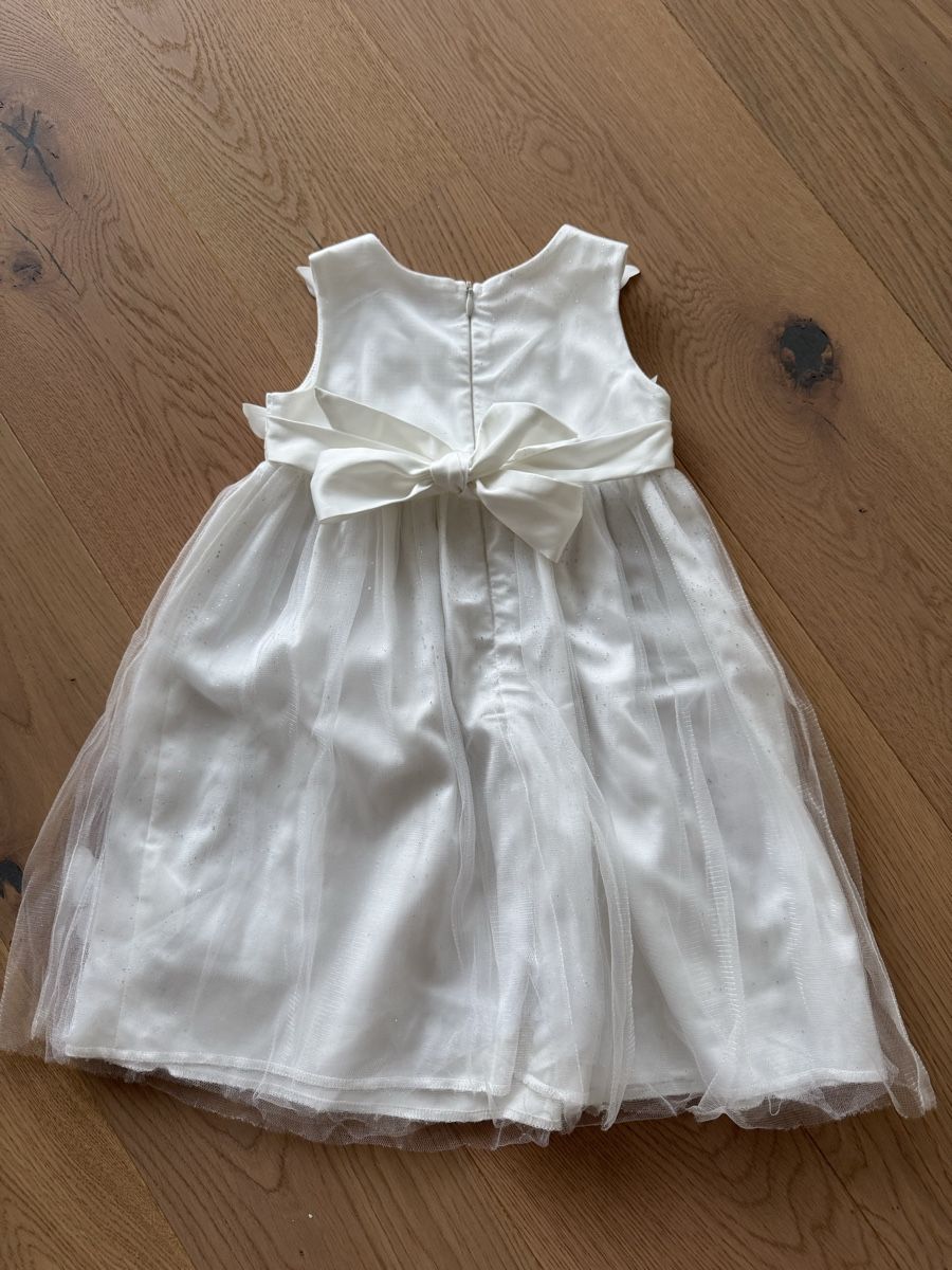 Kleider & Röcke: Festkleid Mädchen Gr.92/98 – Gebraucht aus Brunnen von Martina.frei 2