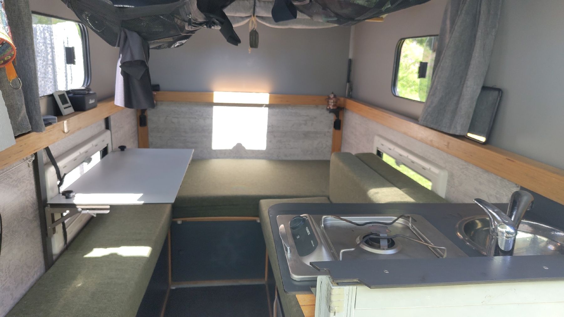 Veicoli da campeggio: Mikrowohnwagen oder Absetzkabine mit Hubdach – Usato da Rombach venduto da Deeburrd1 3