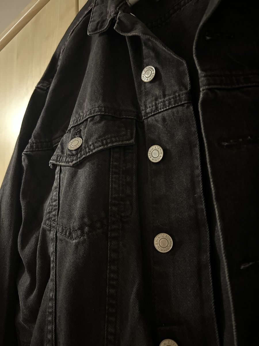 H&M Vestes: schwarze Jeansjacke – D'occasion à Wattwil par mar_q66h 1
