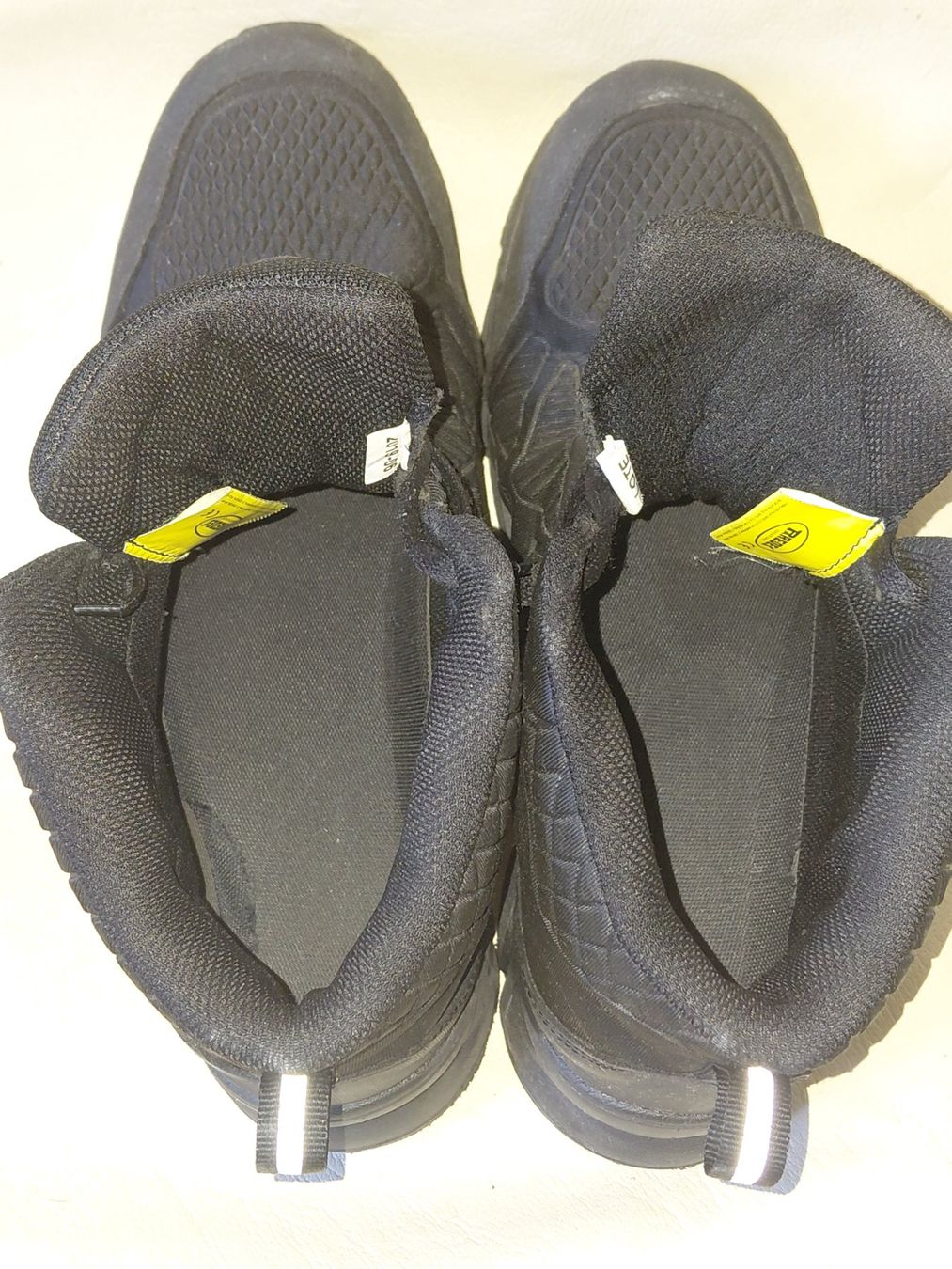 Scarpe da uomo: PAREDES GR.44 TOP SICHERHEITSCHUHE – Usato da Bern venduto da wau68 5