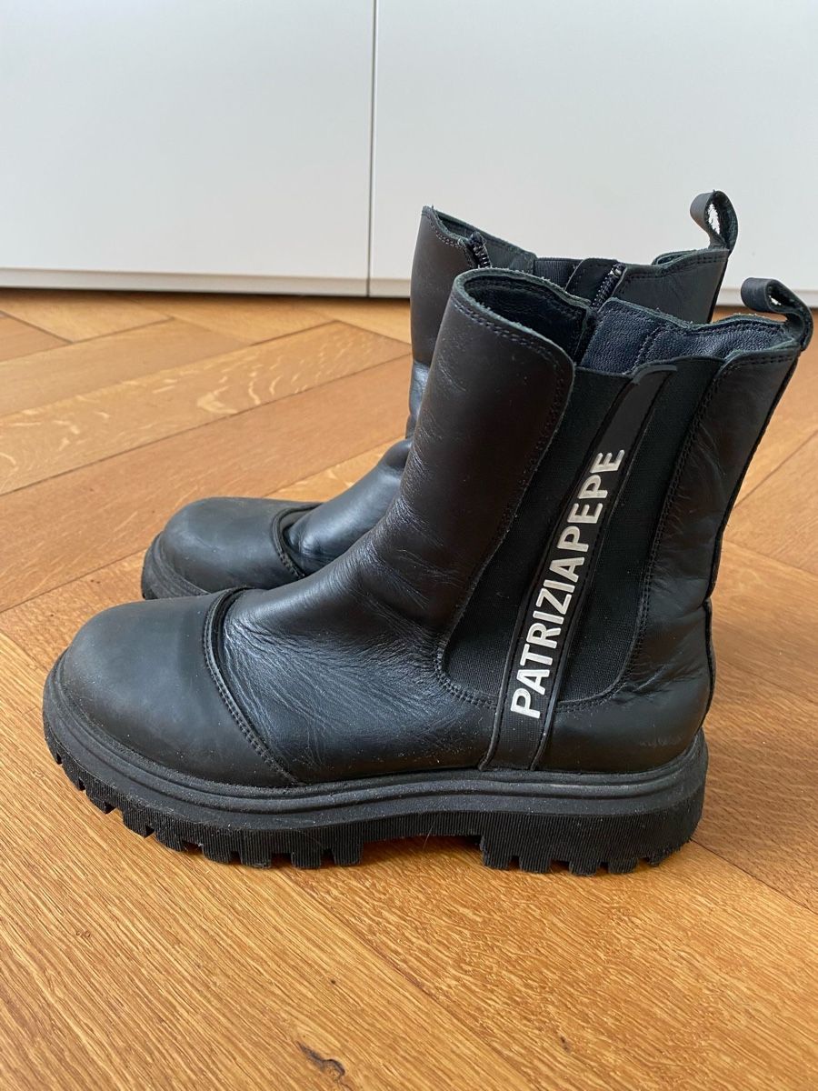 Scarpe per ragazze: Patrizia Pepe Winter Boots, Schwarz, Grösse 38 – Usato da Basel venduto da mingebrand