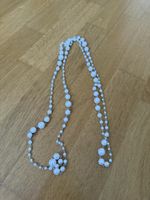 Perlenkette lang silberfarben modeschmuck guter Zustand