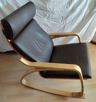 Schaukelstuhl von Ikea mit Hocker