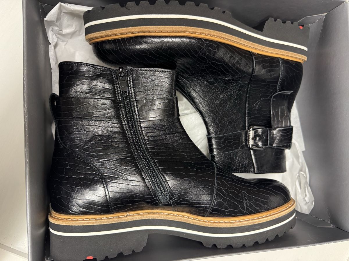 Lloyd Scarpe da donna: Lloyd Bottines, cuir noir, taille 36.5, neuves – Nuovo e nell'imballaggio originale da Brügg BE venduto da Goob 7