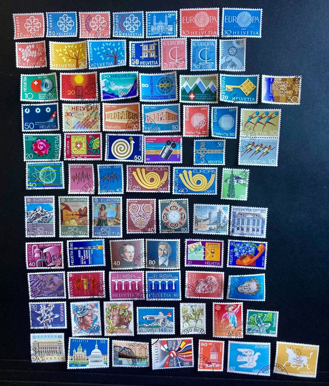 Tutti i francobolli: Schweiz, 500+ Briefmarken # – Usato da Hermetschwil-Staff venduto da sta_6fjv 3