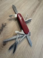Taschenmesser Victorinox rot mit Werkzeugen gebraucht