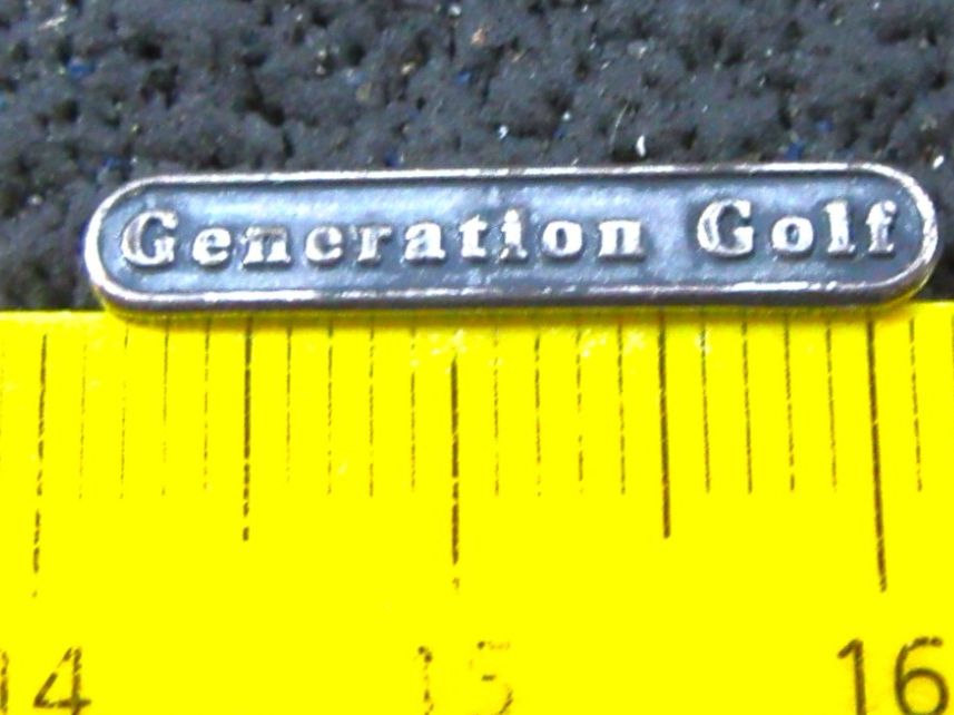Volkswagen Placchette & Badge: VW GENERATION GOLF AUTO PIN KLEIN-FEIN MIT SECURITY-CLIP – Usato da Ettingen venduto da Hausi4711 1