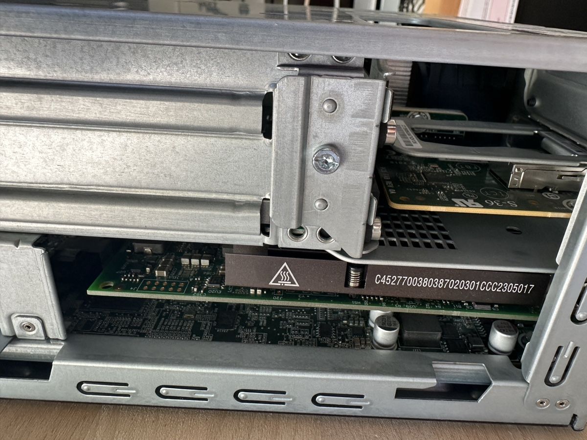 Hewlett Packard Server: HPE Proliant Microserver Gen10+ Xeon E-2176G 32Gb de RAM – Usato da Genève venduto da jf2_2xn5 5