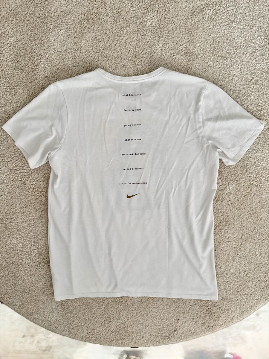 Nike T-shirt: T-Shirt NIKE LEBRON JAMES – Nuovo (secondo la descrizione) da Dietikon venduto da tsela77 2