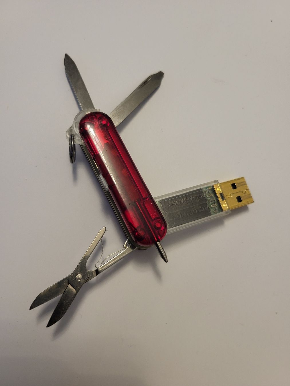 Victorinox Coltelli tascabile: Taschenmesser USB-Stick 128MB rot – Usato da nunningen venduto da mic_88k2 3