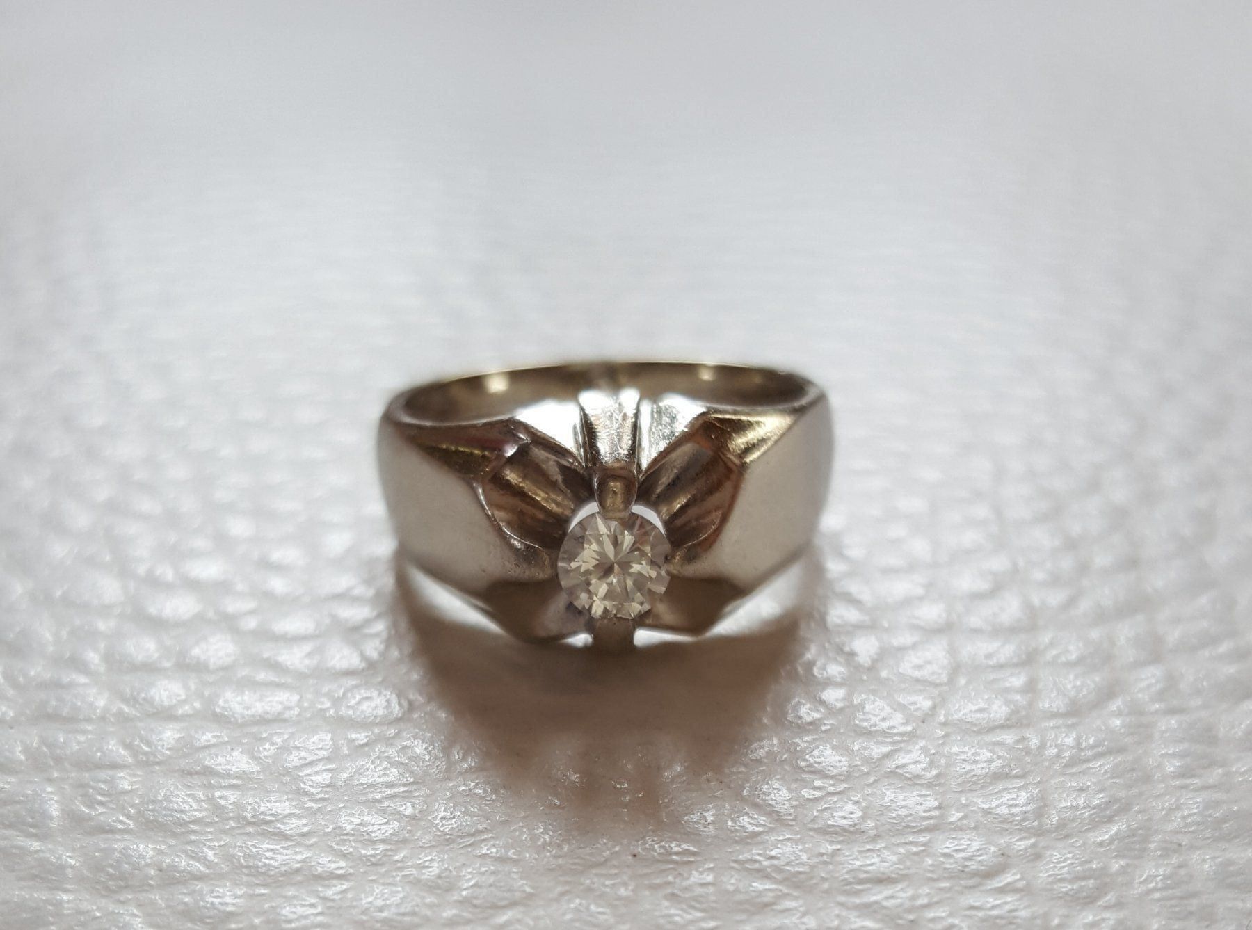 Anelli: 750 Weiss Gold Solitär Ring Mit Brillant – Usato da Wald ZH venduto da Dasilver 7