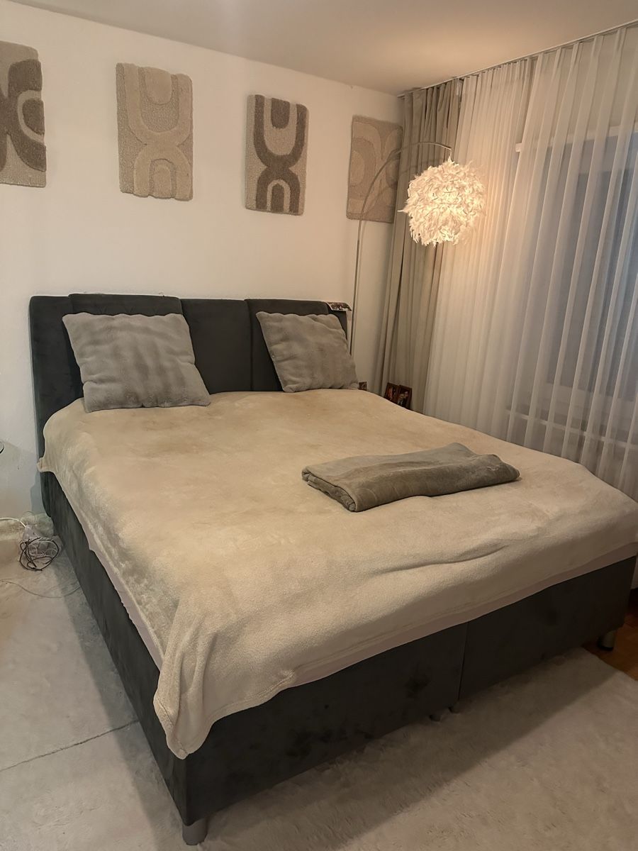 Betten: Boxspringbett 180x200 – Gebraucht aus Zürich von anj_7dxs