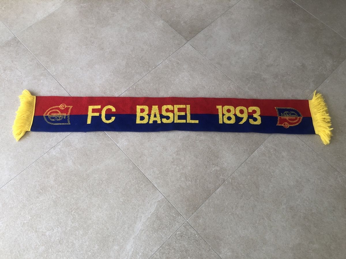 FC Basel Sciarpe: Schal FC Basel – Usato da Genève venduto da Firdaws 1