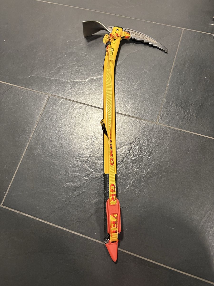 Grivel Kletterausrüstungen: Grivel Eisbickel 56cm neu – Neu (gemäss Beschreibung) aus Embrach von jacqui01