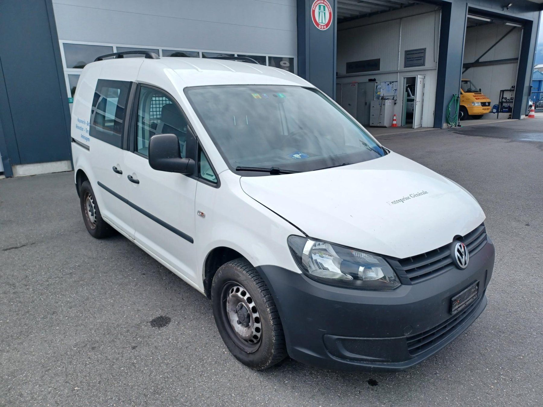VW Véhicules utilitaires: VW Caddy 1.6 BMT – D'occasion à Yverdon-les-Bains par