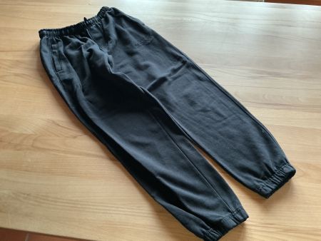 Trainerhose schwarz, Gr. 146/152, Zara