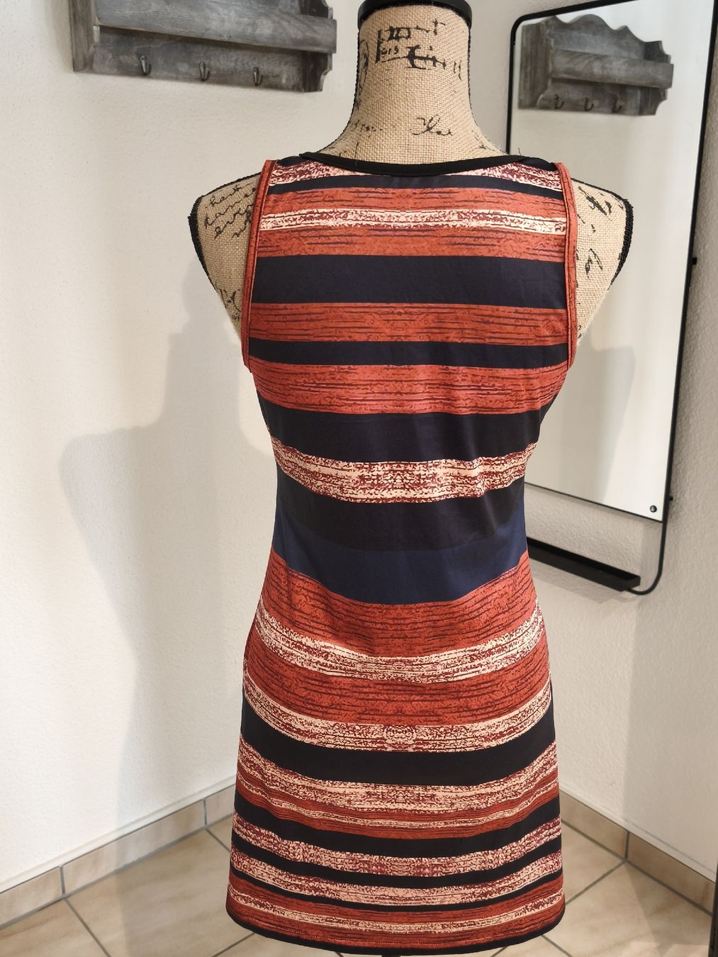 Vestiti: Sommerliches Streifen-Kleid, Grösse S, – Nuovo (secondo la descrizione) da Emmetten venduto da SecondhandSiska 2