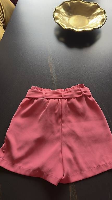 Pantalons: Damen Shorts – D'occasion à Rüthi (Rheintal) par ine_98z7 2