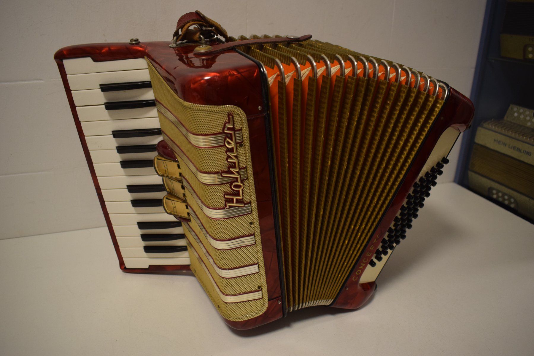 Hohner Strumenti musicali: Akkordeon chromatisch Hohner Concerto I – Usato da Zürich venduto da baumusik 4