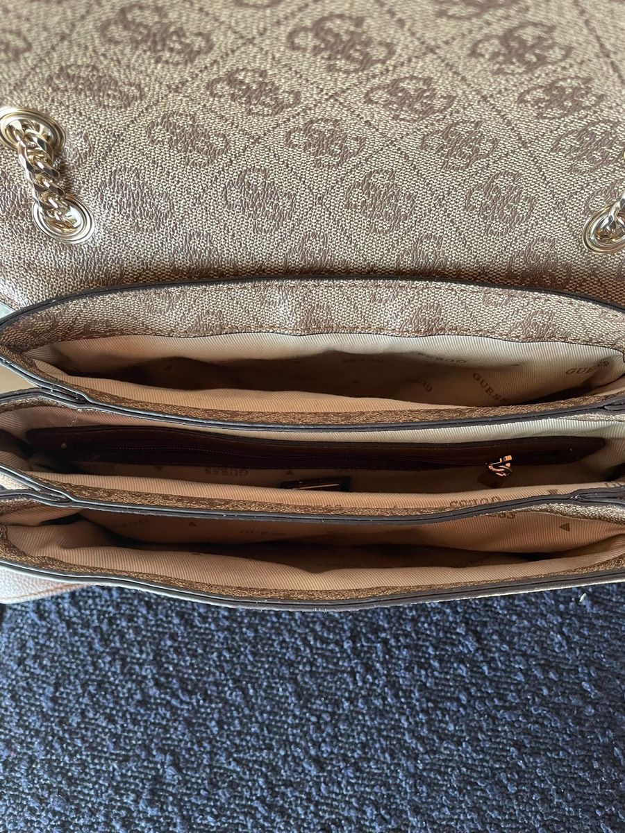Guess Borse da donna: Sac à main GUESS – Usato da Delémont venduto da Vendeur_3 2