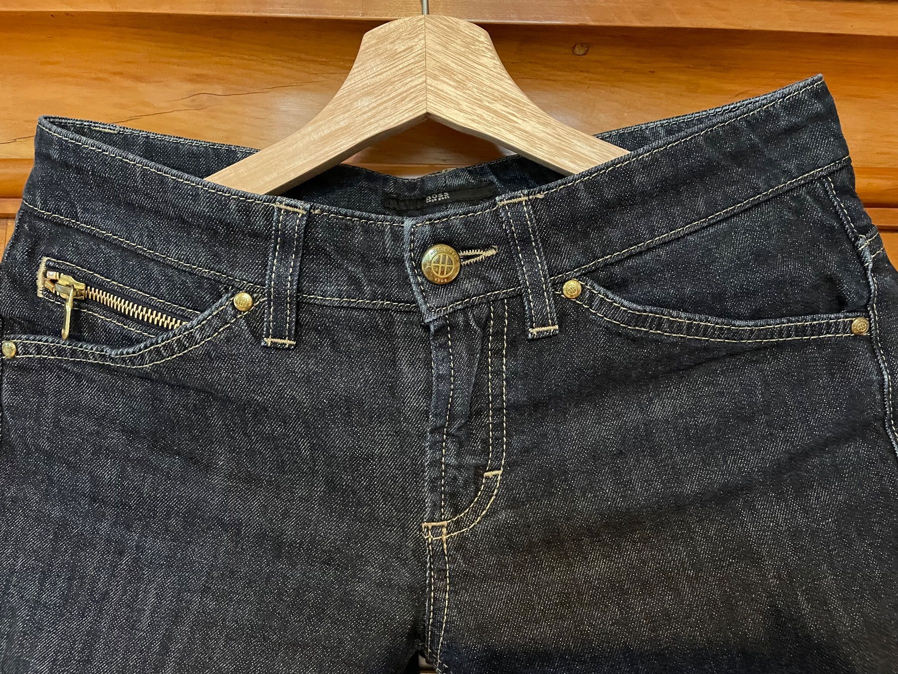 Hugo Boss Jeans: Hugo Boss Jeans 27 – Gebraucht aus Basel von CCRosa 1