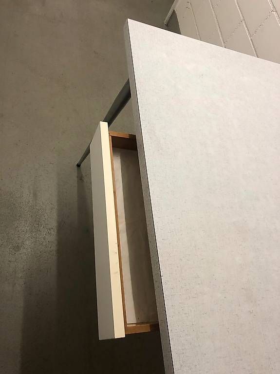 Tavoli: Wunderschöner Kelko Tisch mit Schublade  – Usato da Zürich venduto da Abgeholt1 1