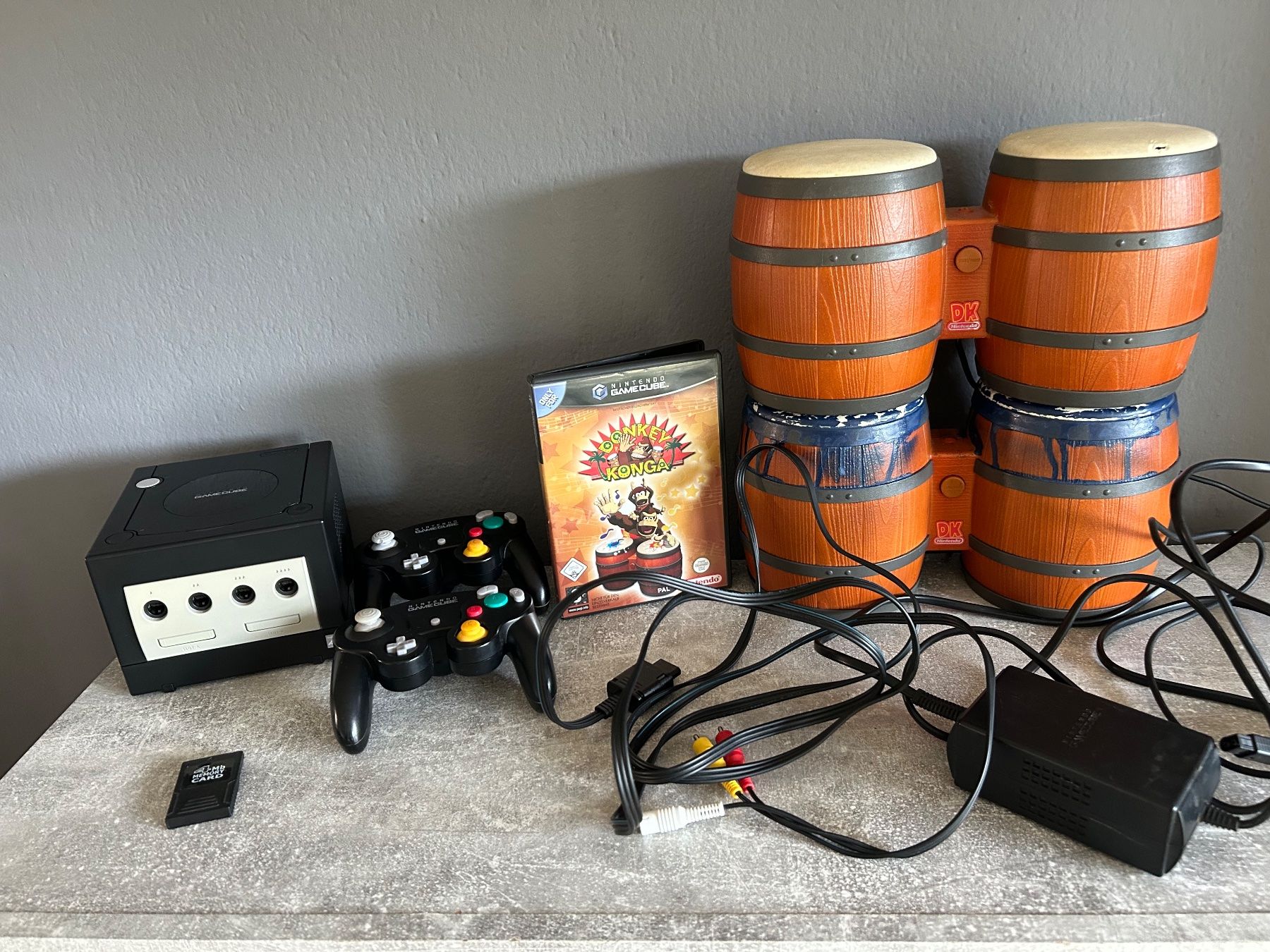 Nintendo Konsolen: Nintendo Gamecube - Donkey Kong Set & 2 Controller & 2 Bongo – Gebraucht aus Oberglatt ZH von  2