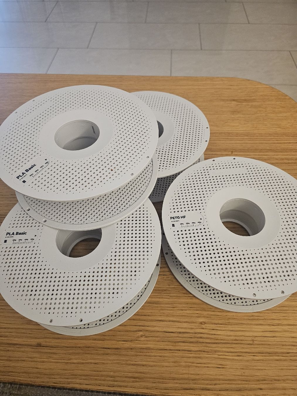 Bambu Lab Stampanti 3D: 3D Druck Bambu Lab PLA Basic PETG HF Spuhlen – Usato da Horw venduto da 6GJ