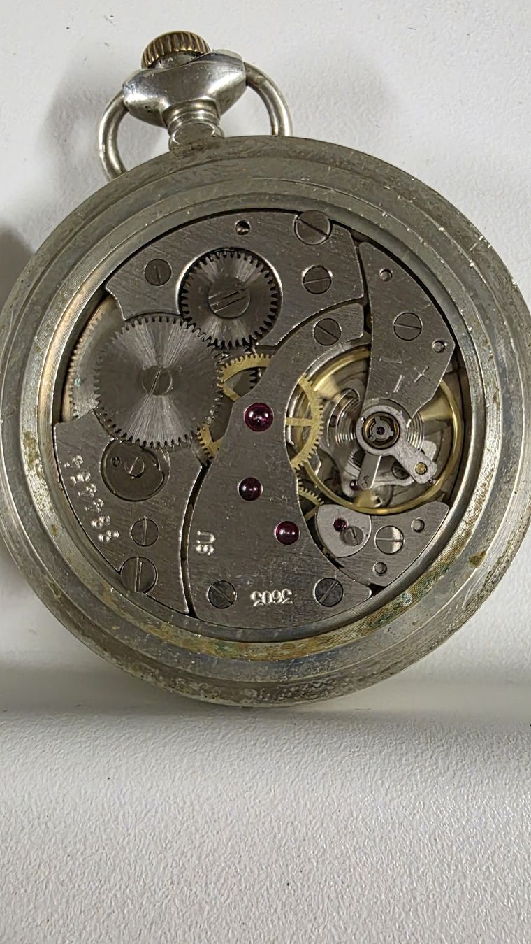 Orologi: Sowjetische Molnija Taschenuhr – Usato da Glattbrugg venduto da VELIA2018 2