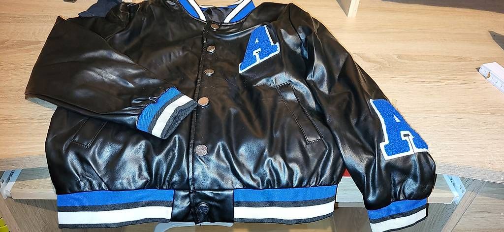 Jacken & Mäntel: Kinder College Jacke 134 – Gebraucht aus Schweizersholz von fuchs06