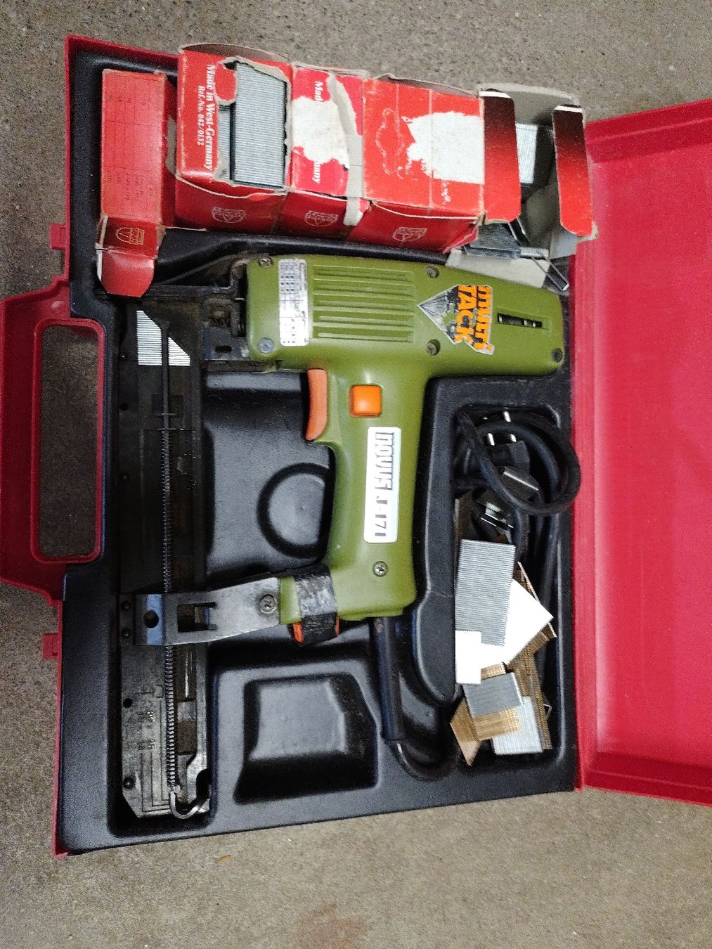 Tutte le macchine: Tacker/Nagelpistole von Novus – Usato da Alberswil venduto da MiSaWi 1
