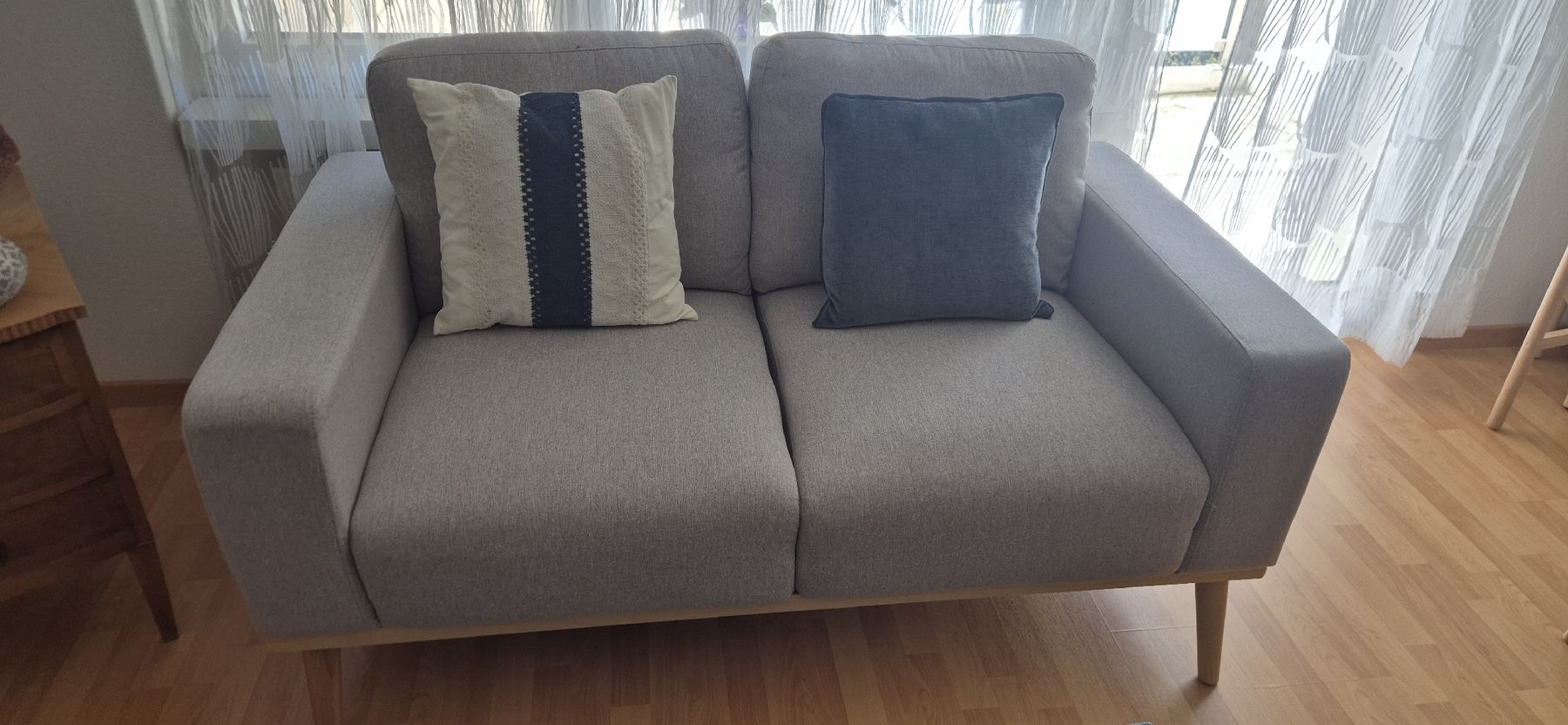 Divani: Stilvolles graues Sofa  2/3 Sitzer – Usato da Lengnau AG venduto da awa_9hdc 2