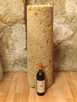 Historische Säule aus Naturstein 