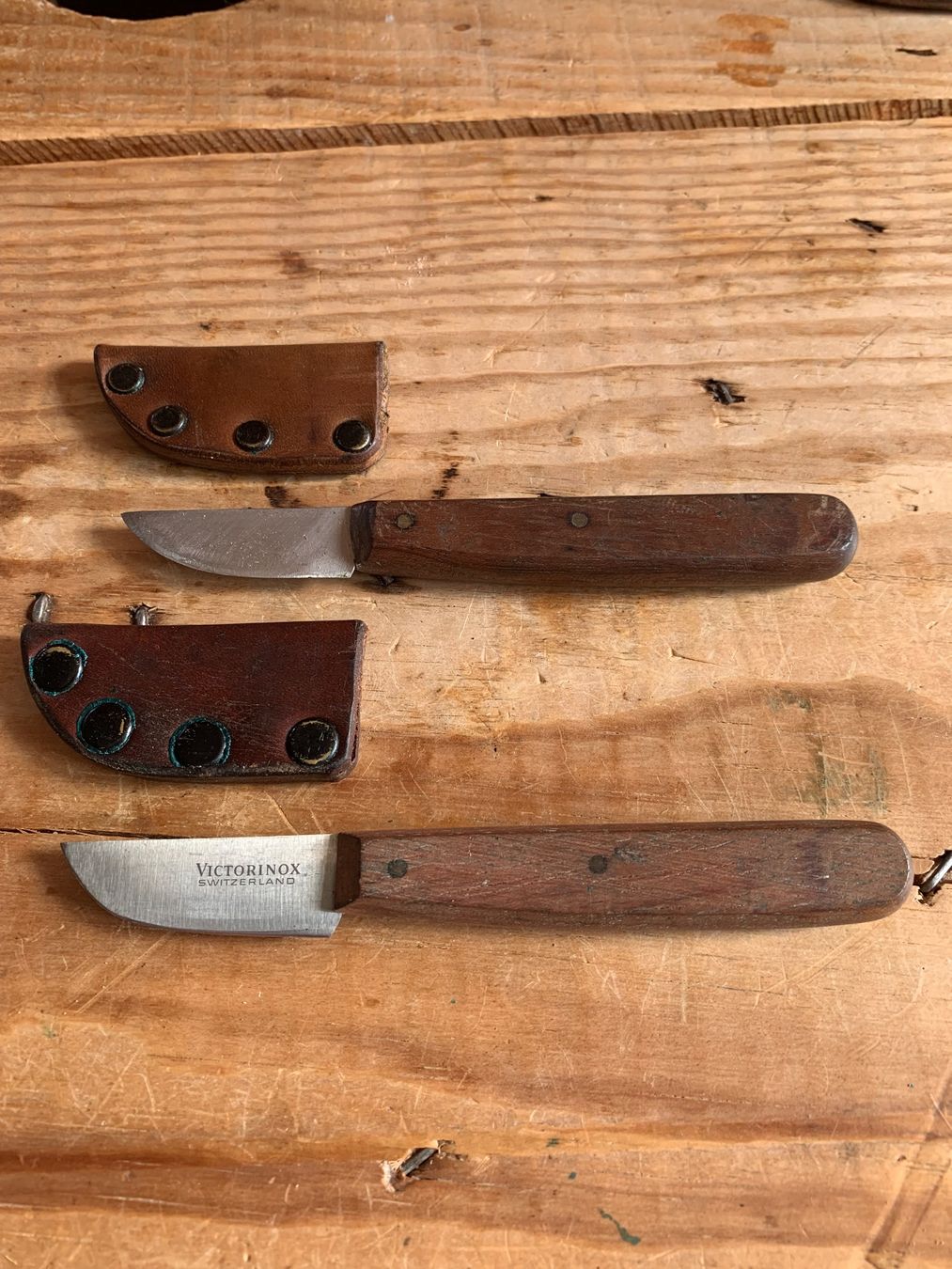 Victorinox Militärmesser: 2 alte Messer Schweizer Armee – Gebraucht aus Bibern SO von wecafra 1
