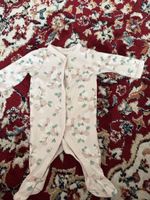 Strampler C&A Grösse 56 0-1M rosa Blumenmuster guter Zustand