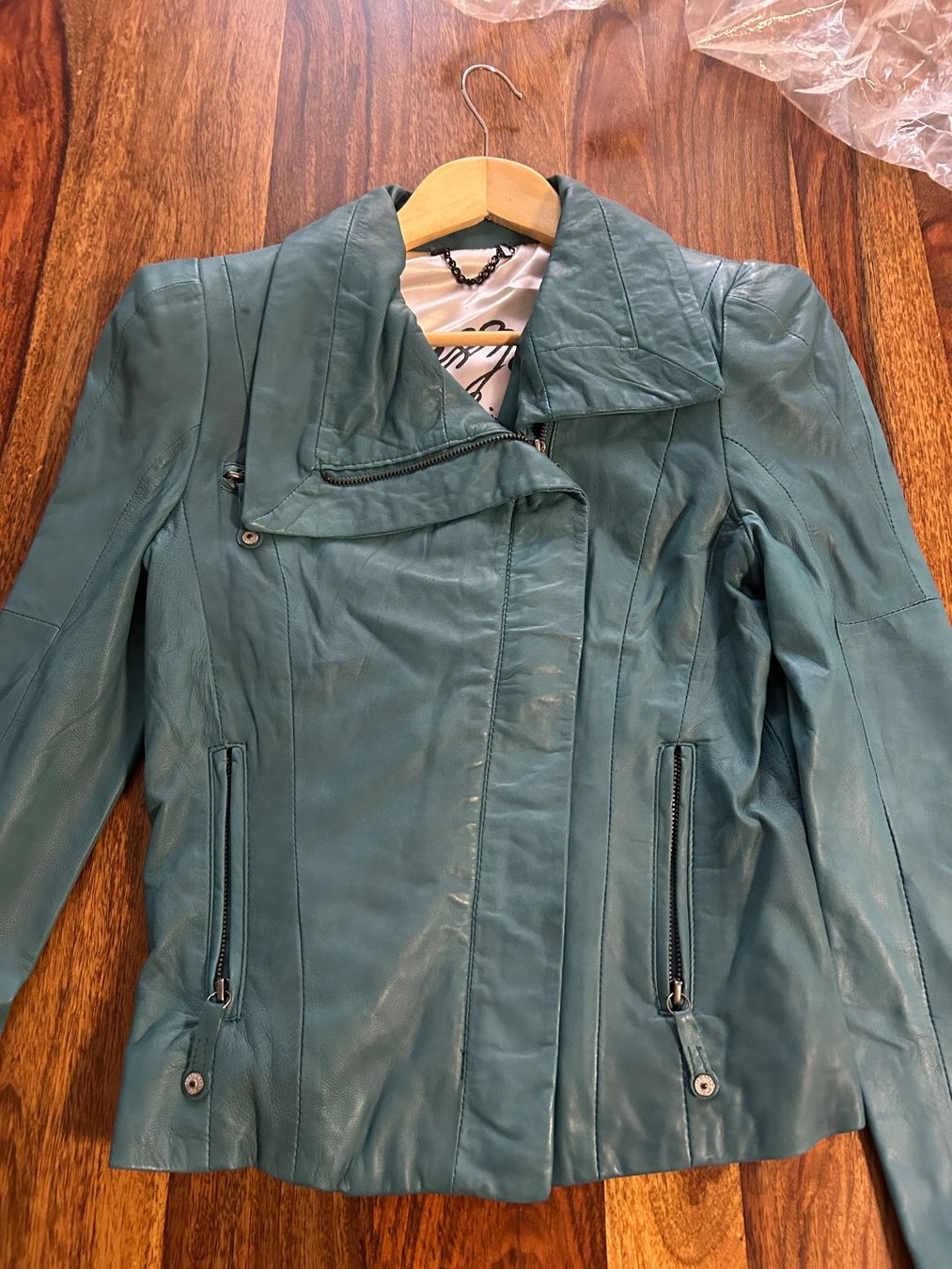 Guess Giacche: Guess Lederjacke Gr. S – Nuovo (secondo la descrizione) da Zürich venduto da Nutla 5