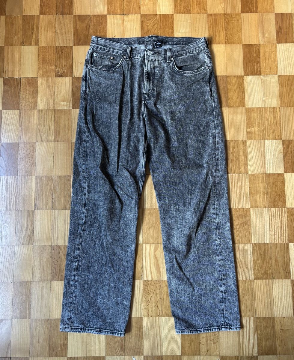 Weekday Jeans: Galaxy Weekday Black/Grey Jeans – Usato da Bern venduto da Lelixino