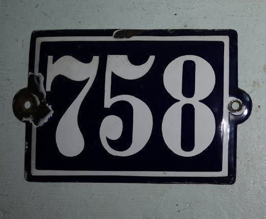 Insegne: Emailschild Hausnummer No.758 – Usato da Gipf-Oberfrick venduto da hahunziker