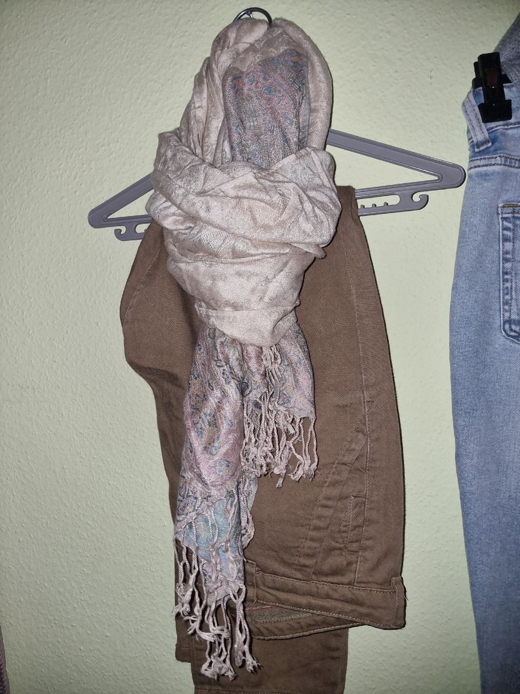 Kleiderpakete: Kleiderpaket M gr 38 div.Marken – Gebraucht aus Zürich von Ralaualiyas 1