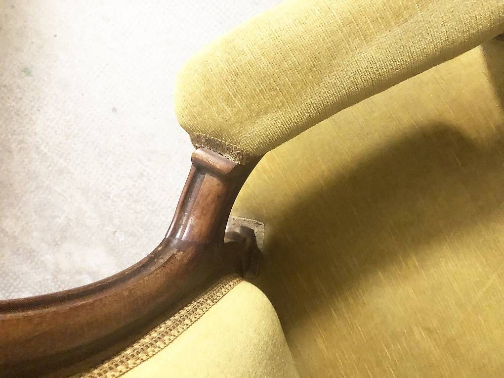Poltrone: Fauteuil dit Roquillard  jaune moutarde – Usato da LAUSANNE venduto da swisspic 3