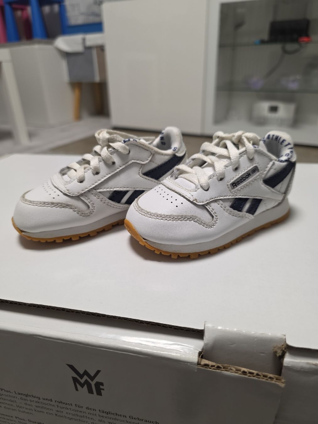 Scarpe da uomo: Reebok Classic – Usato da Suhr venduto da MrvicaAG 1