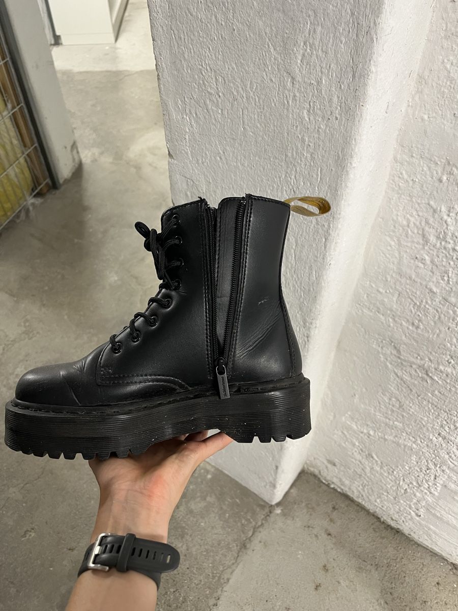 Scarpe da uomo: Doc martens jadon II vegan Grösse 40 – Usato da Zürich venduto da jul_5zhf 1