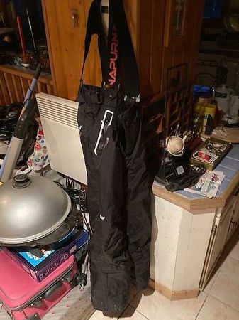 Pantalon de ski pour enfant/Ado de 16 ans.