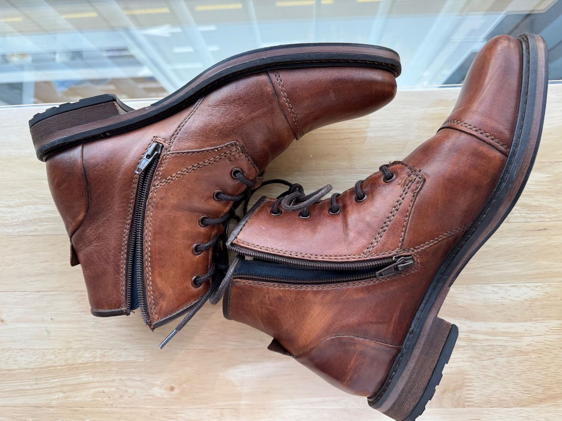 Bugatti Scarpe da uomo: Bugatti Boots in der Farbe Cognac Grösse 43 - NP Sfr. 159.- – Nuovo (secondo la descrizione) da Zürich venduto da Amaretto_zh 7