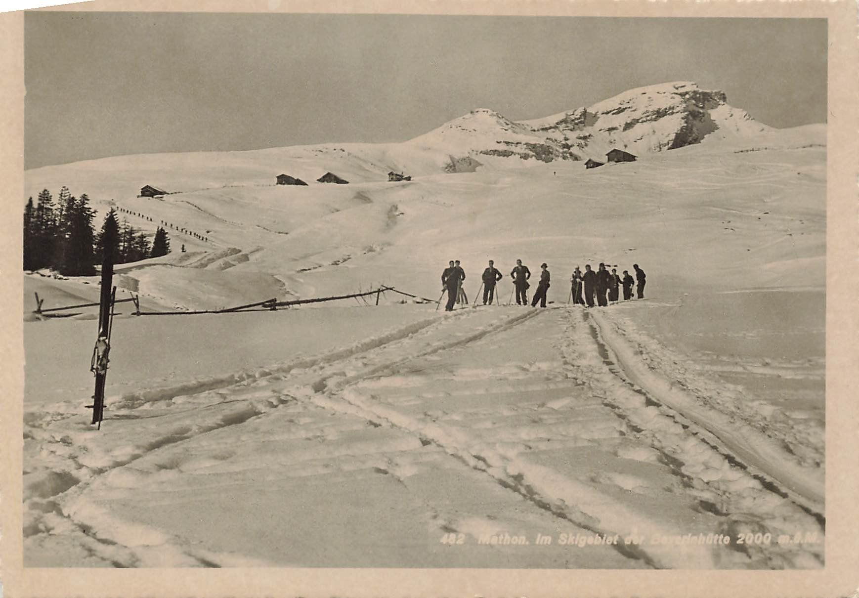 Cartoline postali: Ansichtskarte Mathon Skigebiet Beverinhütte – Usato da Schwyz venduto da Seffi56